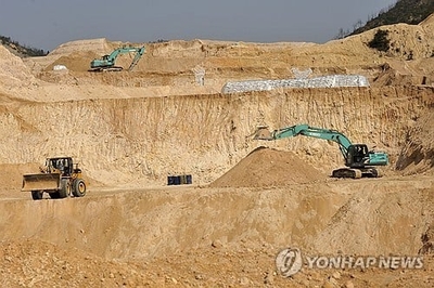 “베트남산 희토류 자석에 20% 웃돈”…미중 갈등 속 공급망 혼란 장기화 전망